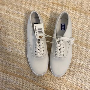 Brand new Keds white sneakers, woman’s 7